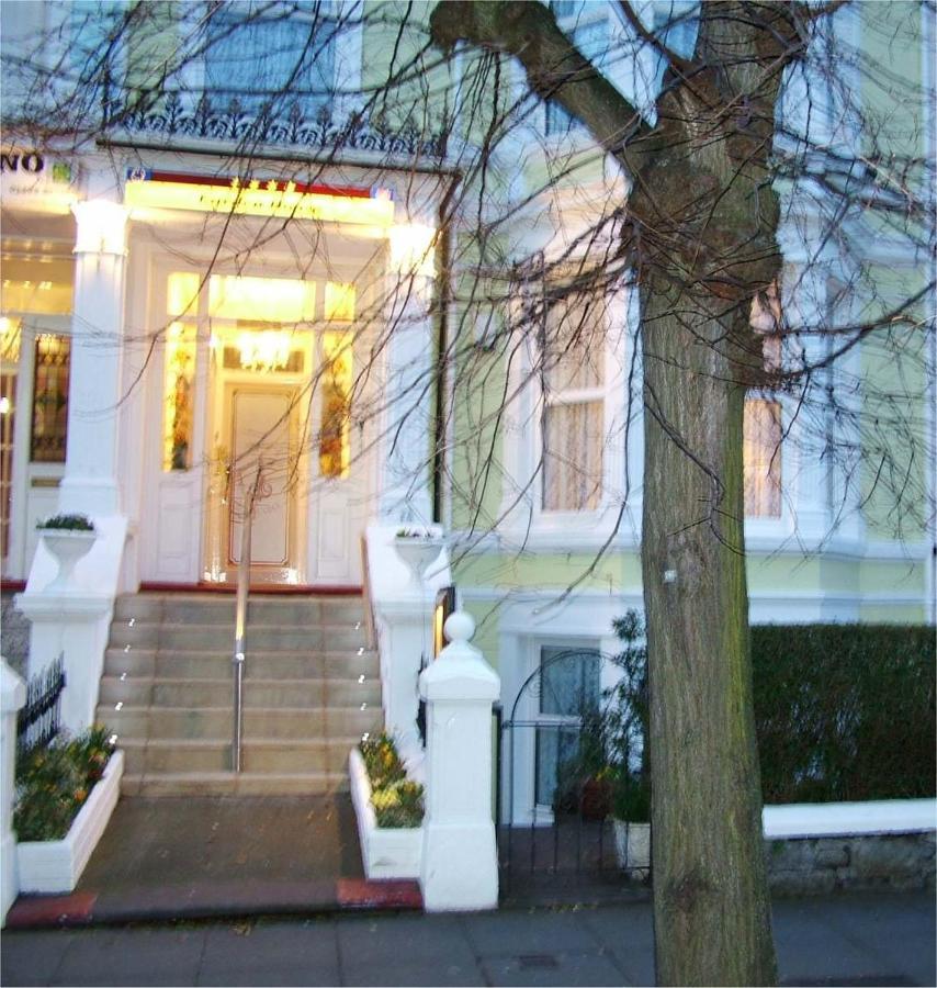 Отель Karden House Лландидно Экстерьер фото